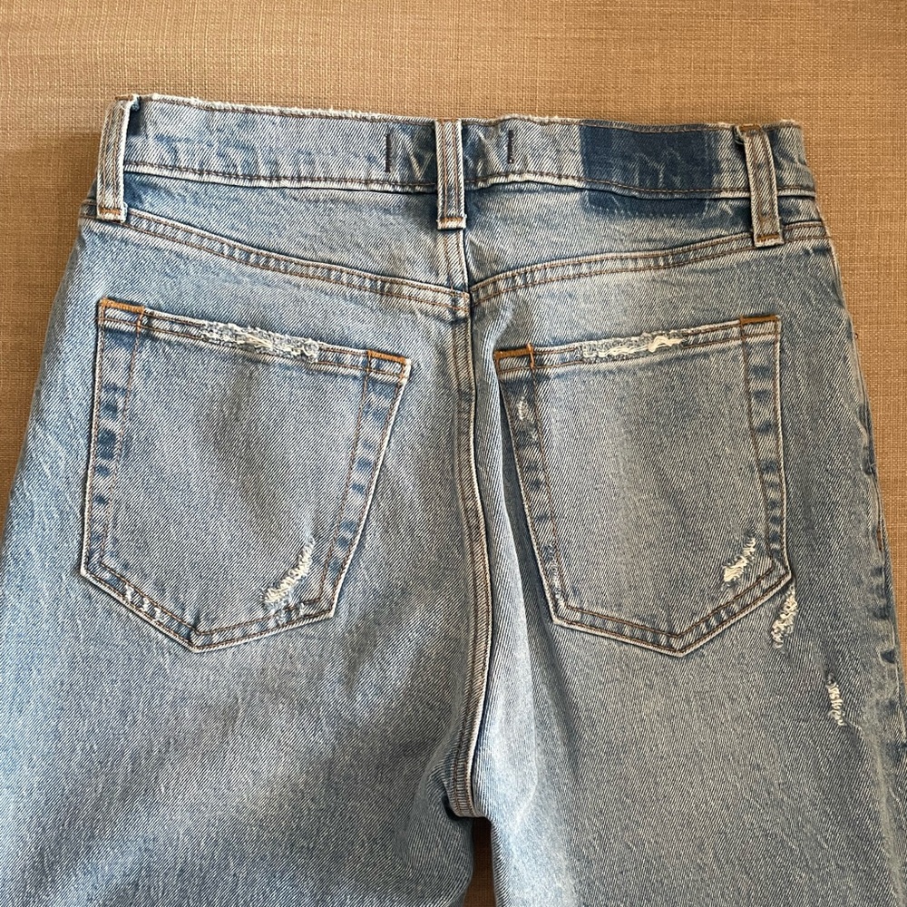 Abercrombie High Rise Dad Jeans - Picture 4 of 9